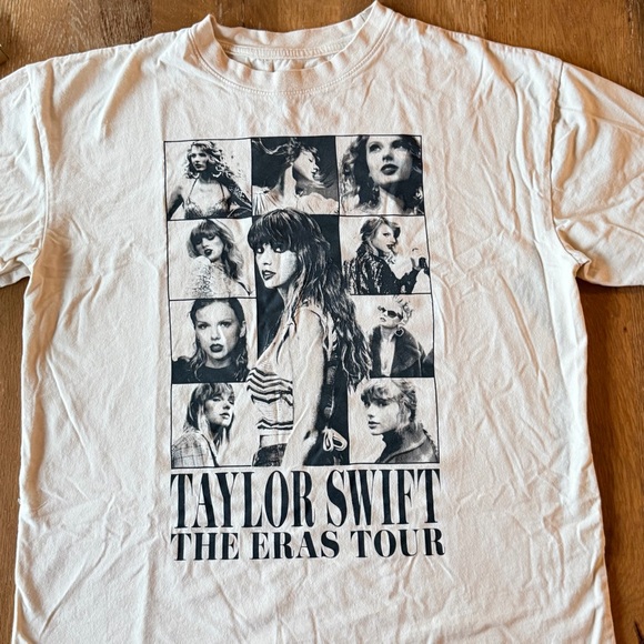 Official Taylor Swift Eras Tour & Folklore Swiftie Outfit - Picture 7 of 9